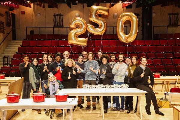 Photo Flash: OKLAHOMA! Celebrates 250 Shows on Broadway  Image