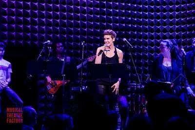  Jenn Colella  Photo