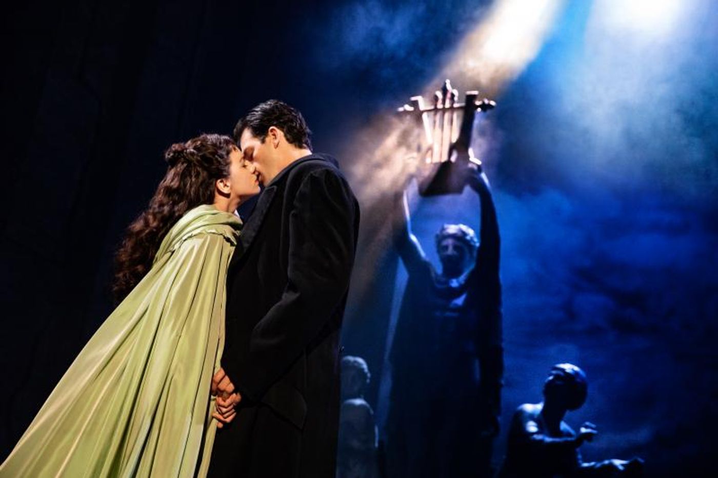 Review: Reimagined PHANTOM OF THE OPERA Has A Spectacular New Magic Of Its Own  Image