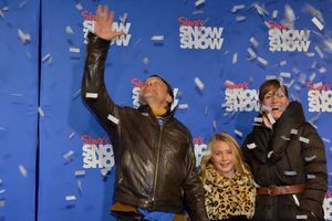 Norbert Leo Butz, Michelle Federer and daughter @ BroadwayWorld Norbert Leo Butz, Michelle Federer and daughter Photo
