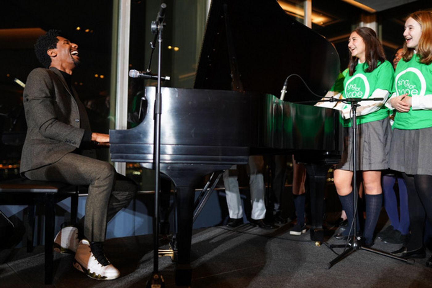 Photo Flash: Jon Batiste, Muhammad Yunus, Ann Ziff, & More Attend 2019 Sing For Hope Gala  Image