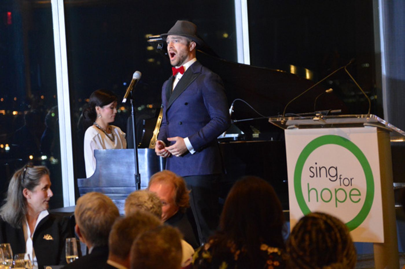 Photo Flash: Jon Batiste, Muhammad Yunus, Ann Ziff, & More Attend 2019 Sing For Hope Gala  Image