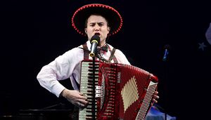 Brandon Lambert  Photo