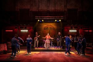 Buddy Fambro, Nondumiso Tembe, Frank
Russell, Ladysmith Black Mambazo @ BroadwayWorld Buddy Fambro, Nondumiso Tembe, Frank
Russell, Ladysmith Black Mambazo Photo