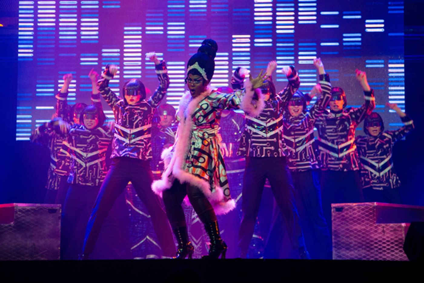 Photo Coverage: WE WILL ROCK YOU Arrives at Hulu Theater at Madison Square Garden  Image