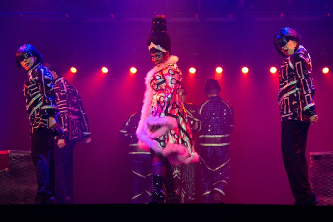 Photo Coverage: WE WILL ROCK YOU Arrives at Hulu Theater at Madison Square Garden  Image