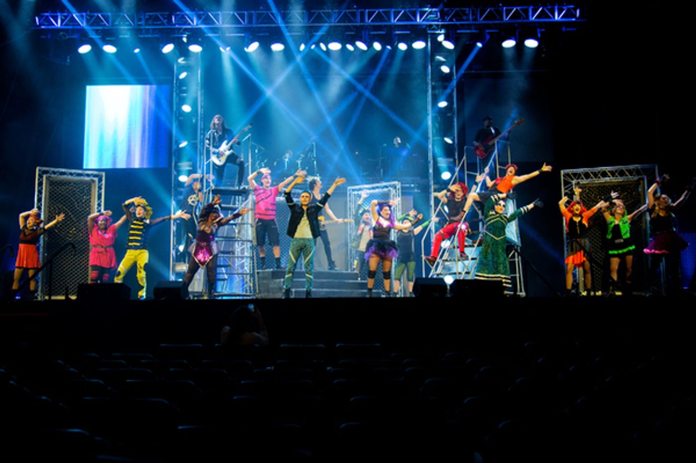Photo Coverage: WE WILL ROCK YOU Arrives at Hulu Theater at Madison Square Garden  Image