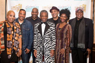 AndrÃ© De Shields (center) with the cast of â€œAinâ€™t Misbehavinâ€™. Photo