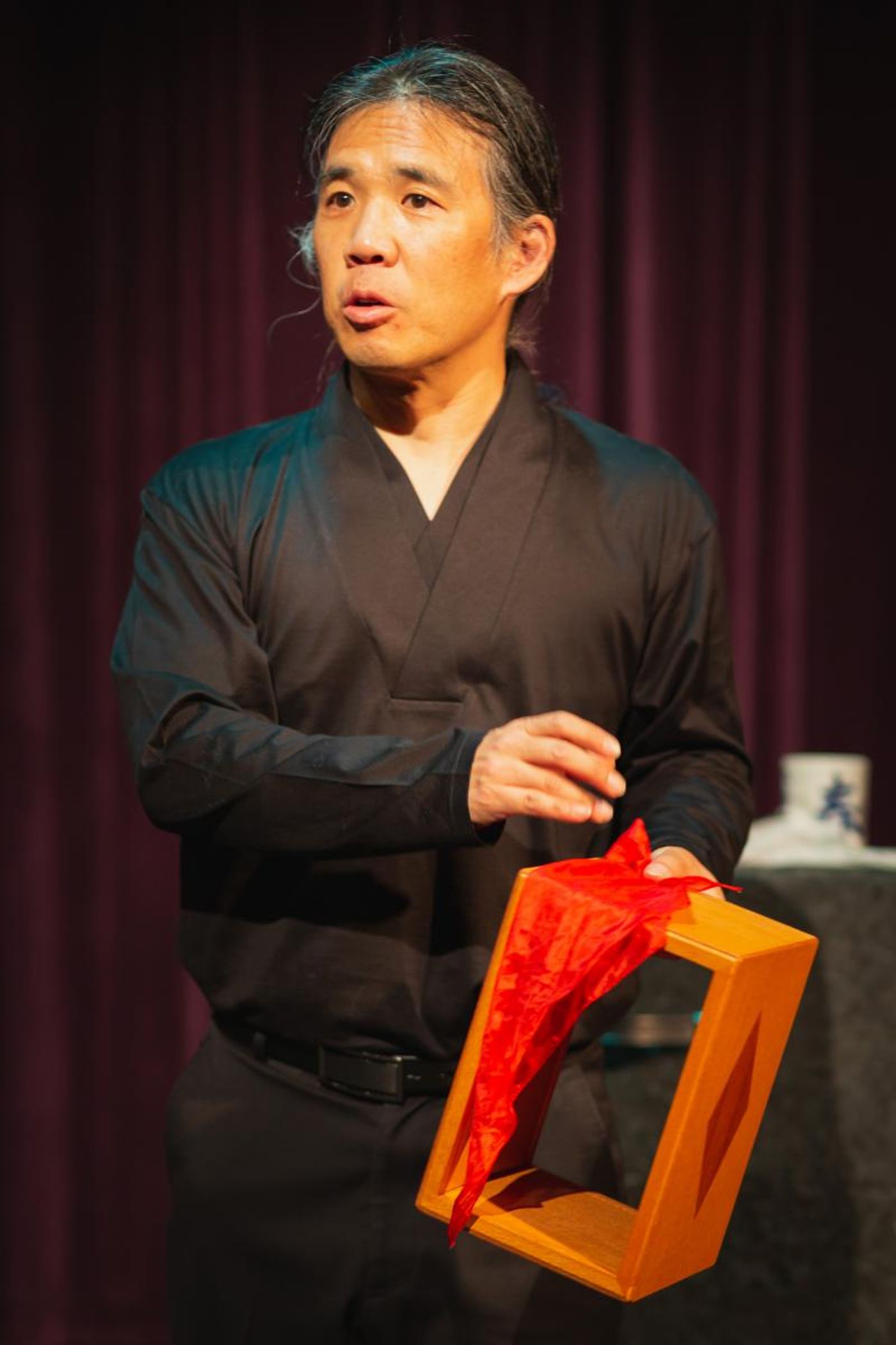 Review: A BOX WITHOUT A BOTTOM at The Marsh Berkeley Conjures Magic out of Japanese American Histories Review: A BOX WITHOUT A BOTTOM at The Marsh Berkeley Conjures Magic out of Japanese American Histories Image