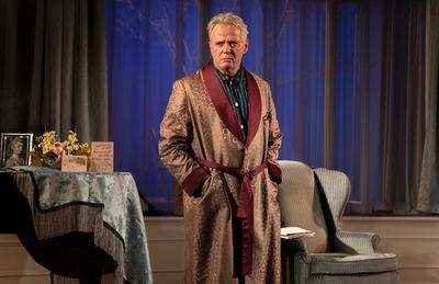 Aidan Quinn Photo