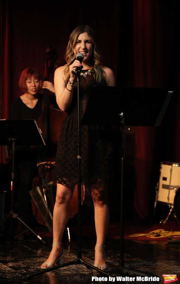 Lindsay Lavin  Photo