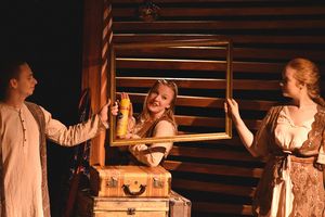 Juli n Garnik, Catherine Giddings, Lindsey Newton @ BroadwayWorld Juli n Garnik, Catherine Giddings, Lindsey Newton Photo