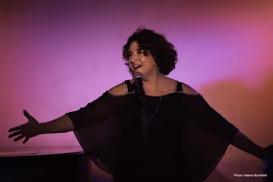 Lisa Viggiano @ BroadwayWorld Lisa Viggiano Photo
