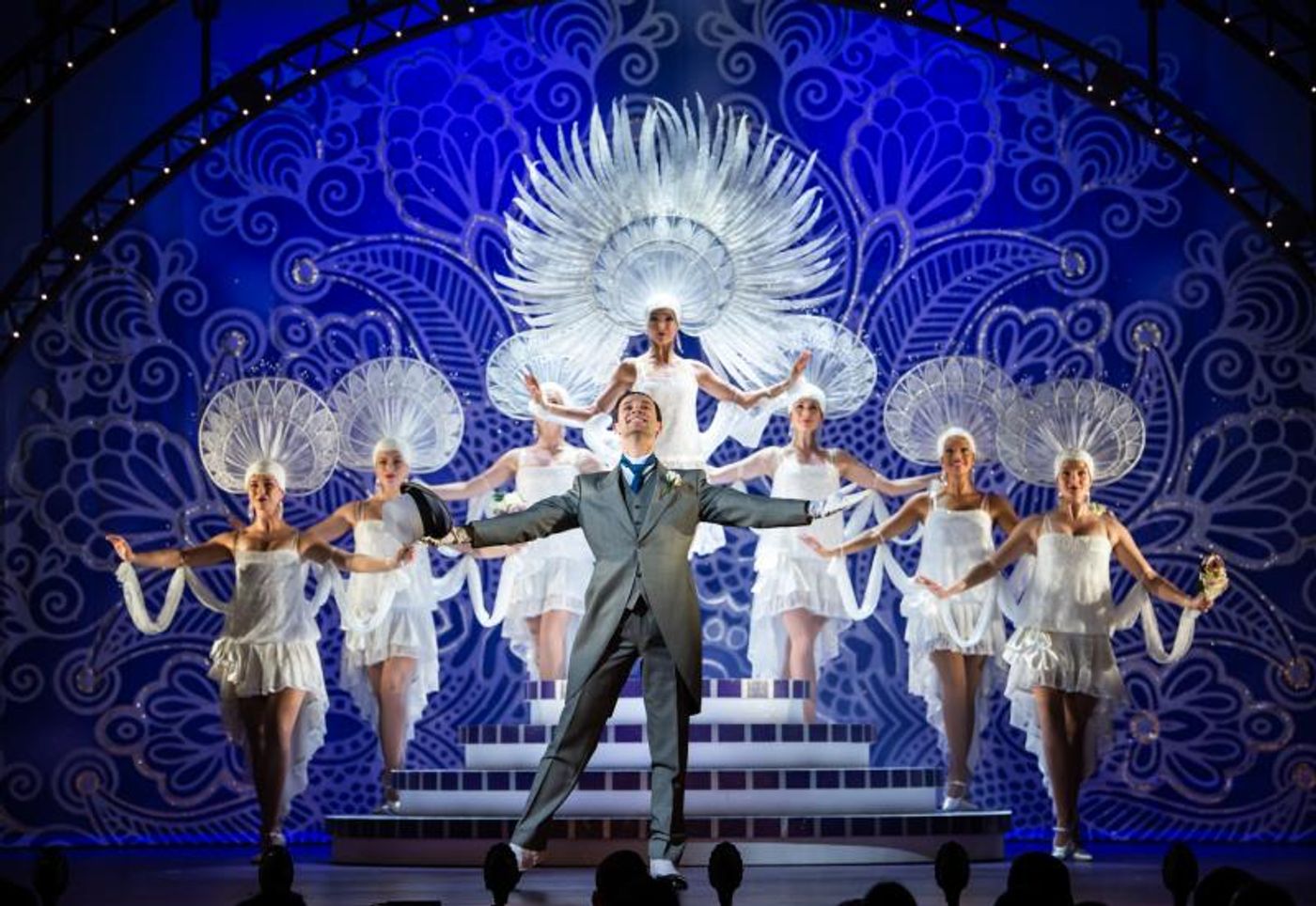 Review: FUNNY GIRL at Théâtre Marigny  Image