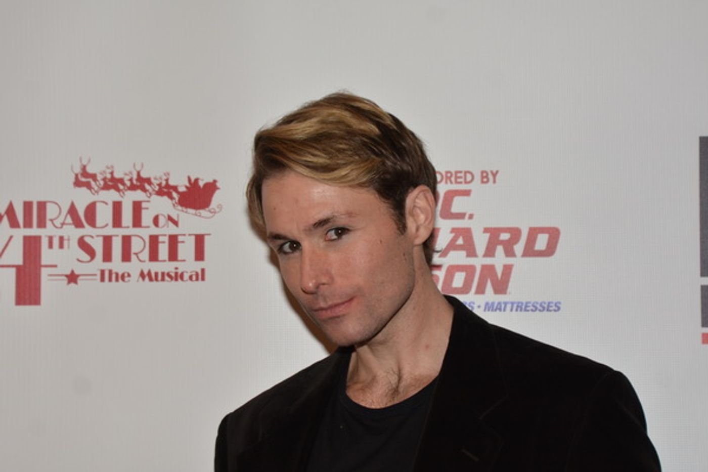 Photo Coverage: MIRACLE ON 34th STREET THE MUSICAL Opens at The Argyle Theatre  Image