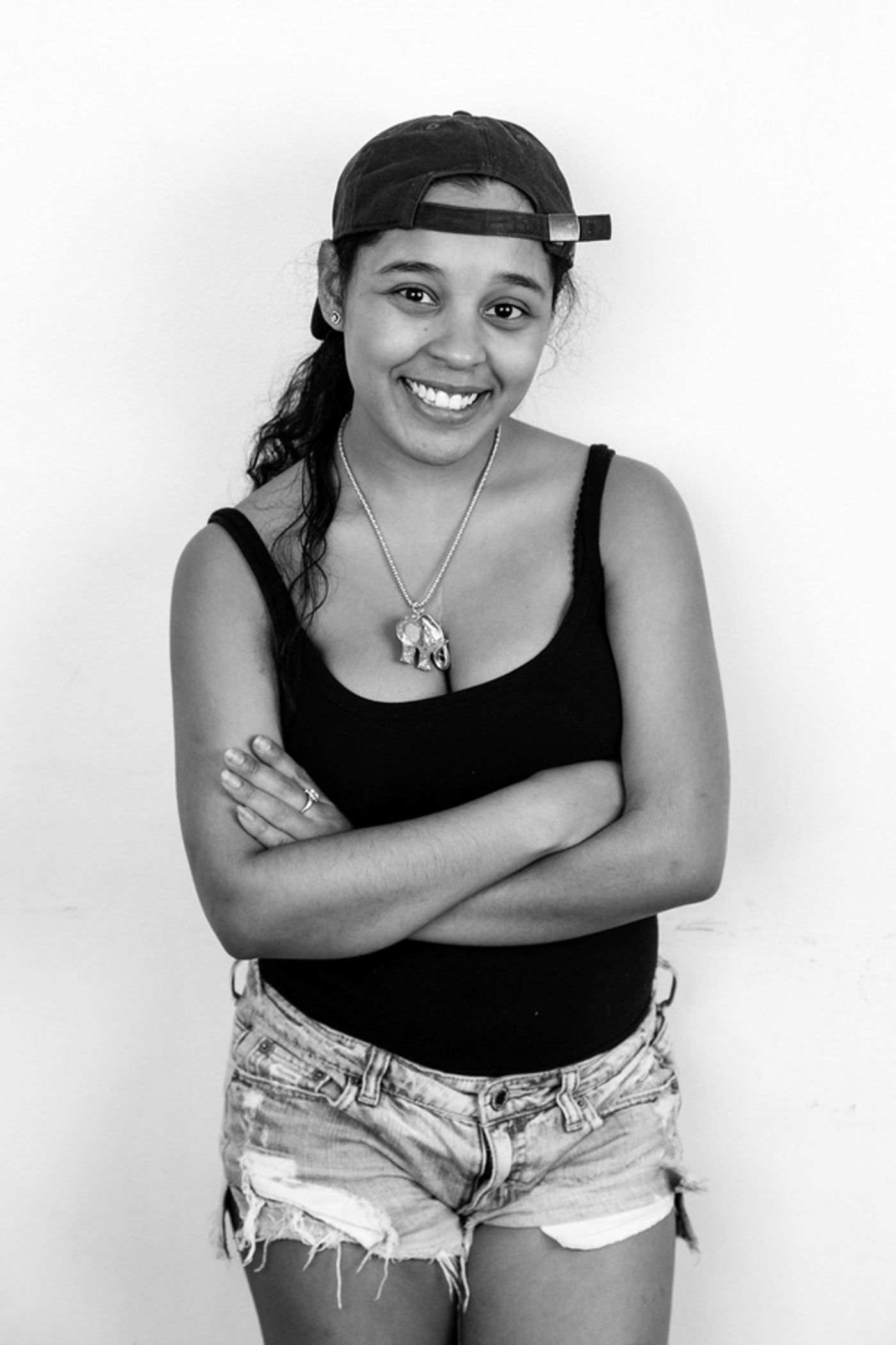 Photo Flash: First Look At The Knife Edge Production Of IN A DARK DARK HOUSE  Image