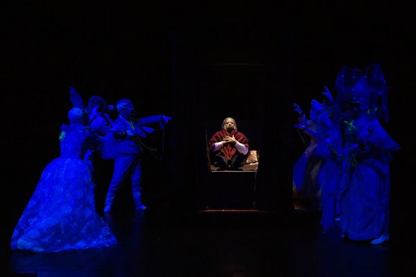  David Rainey as Scrooge with Company Photo