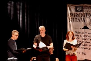 Arnie Burton, Douglas Sills and Mara Davi @ BroadwayWorld Arnie Burton, Douglas Sills and Mara Davi Photo