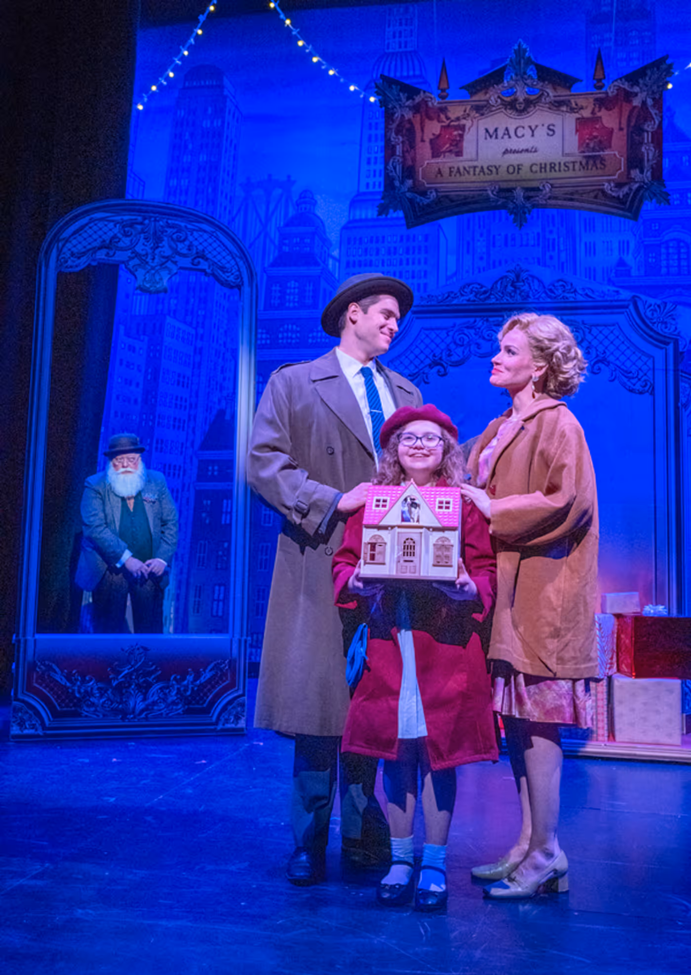 Photo Flash: First Look at MIRACLE ON 34TH STREET at the Argyle Theatre Photo Flash: First Look at MIRACLE ON 34TH STREET at the Argyle Theatre Image
