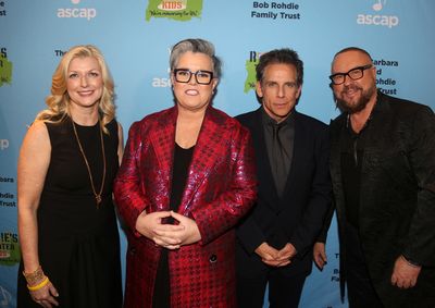 NEW YORK, NEW YORK - NOVEMBER 18:(L-R) Honoree ASCAP's Beth Matthews, Rosie O'Donnell Photo