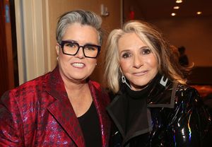 NEW YORK, NEW YORK - NOVEMBER 18: (EXCLUSIVE COVERAGE) Rosie O'Donnell and Sheila Nev Photo