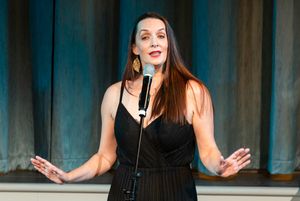 Julia Murney Photo