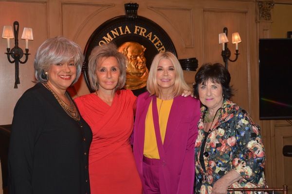 Denise Richardson Jane Shevell, Candace Bushnell and Magda Katz Photo