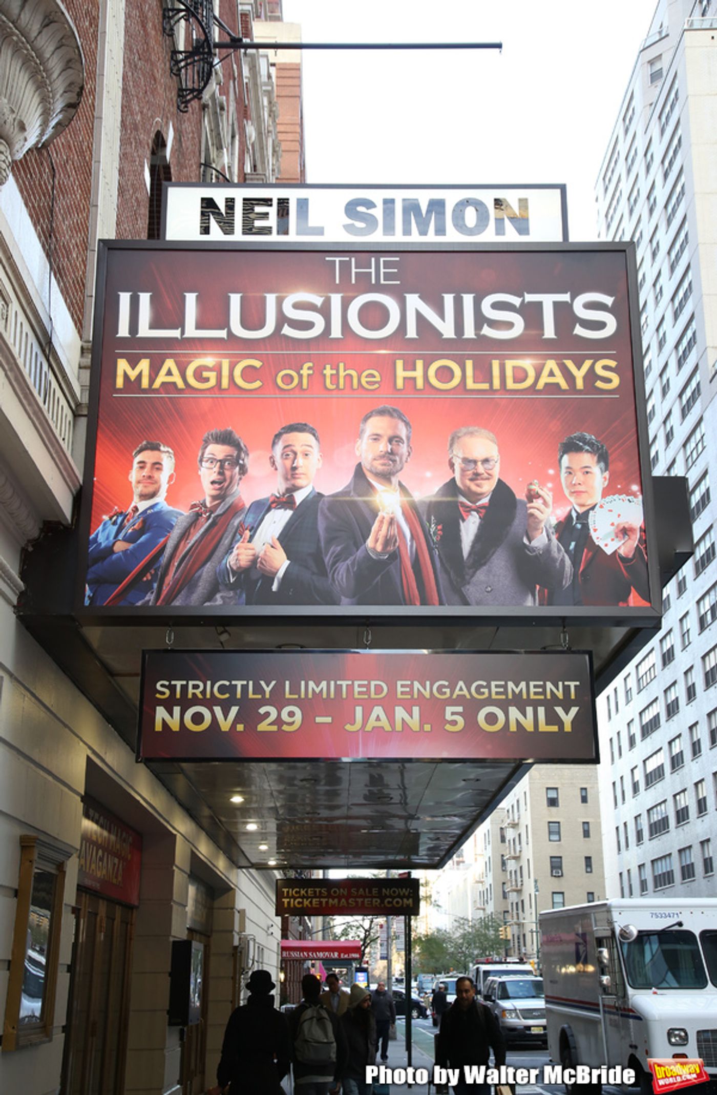 Up On The Marquee: THE ILLUSIONISTS - MAGIC OF THE HOLIDAYS Returns to Broadway Up On The Marquee: THE ILLUSIONISTS - MAGIC OF THE HOLIDAYS Returns to Broadway Image