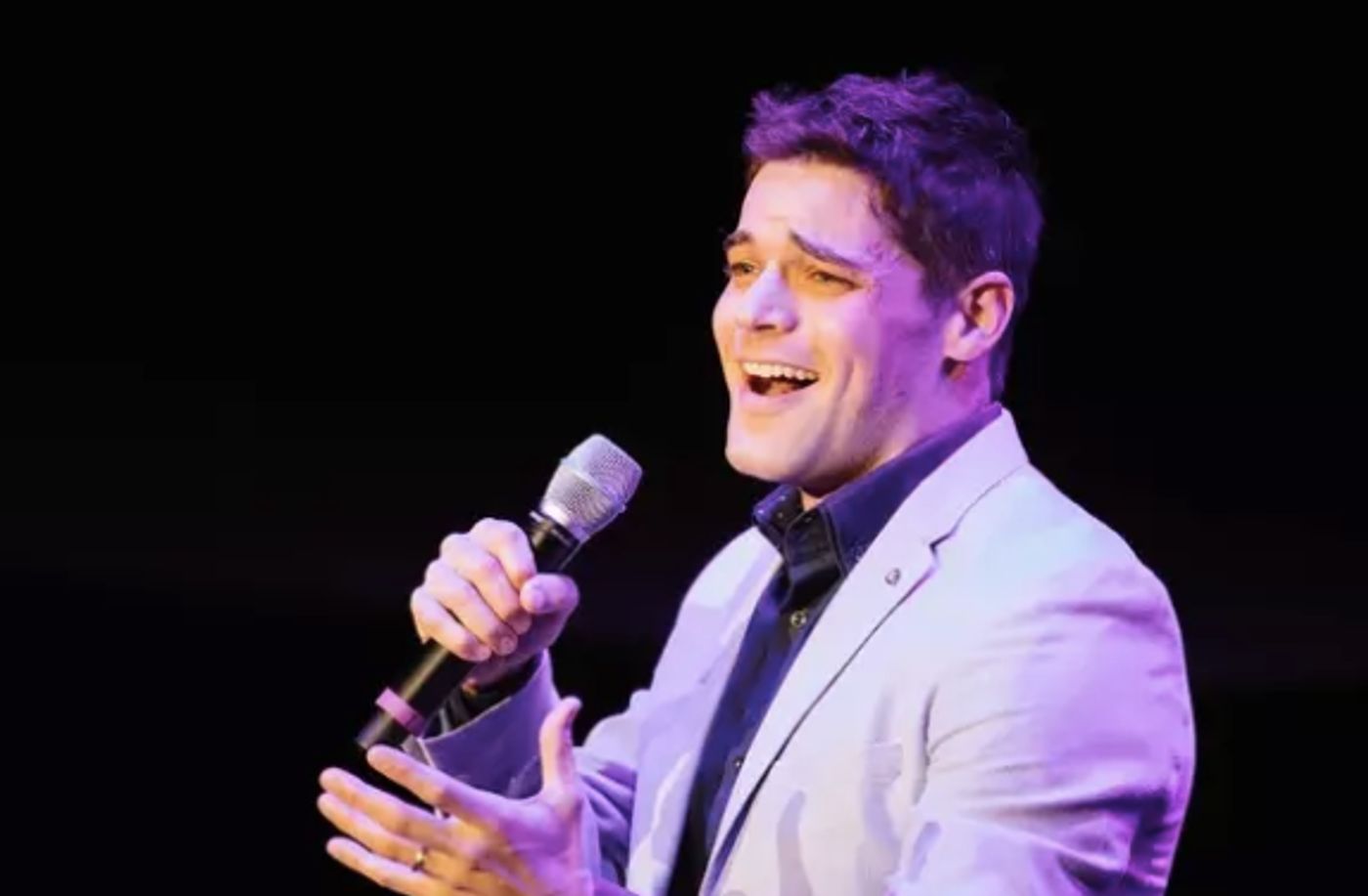 Wake Up With BWW 11/20: A CHRISTMAS CAROL Opens on Broadway, and More!  Image