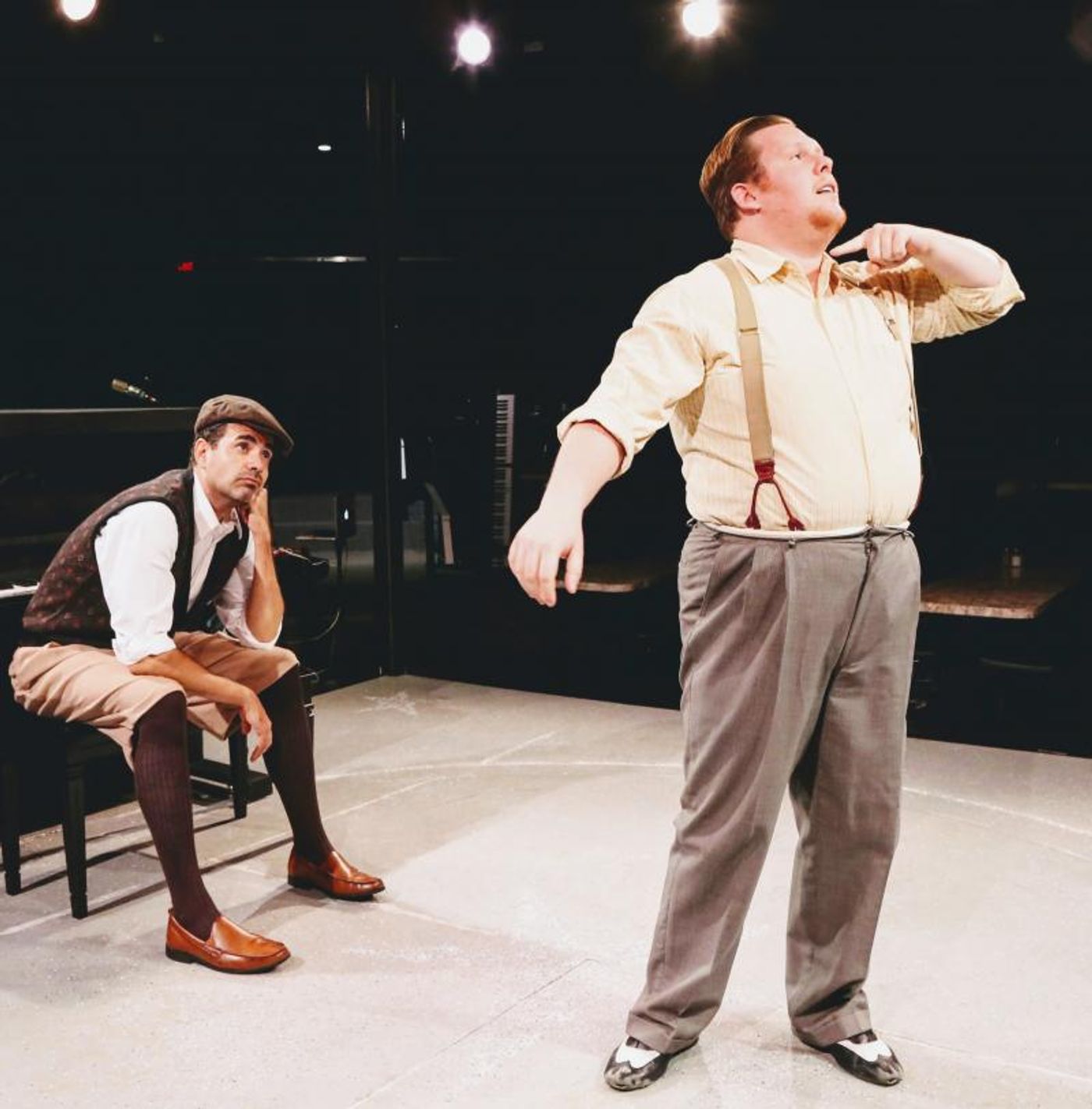 Review: SINGIN' IN THE RAIN Sings and Dances Up a Storm at Chaffin's Barn Dinner Theatre  Image