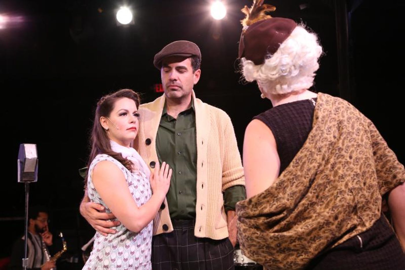 Review: SINGIN' IN THE RAIN Sings and Dances Up a Storm at Chaffin's Barn Dinner Theatre  Image