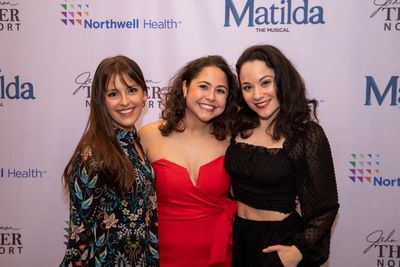 Caitlin Hornik, Michelle Arotsky and Melissa Perry Photo