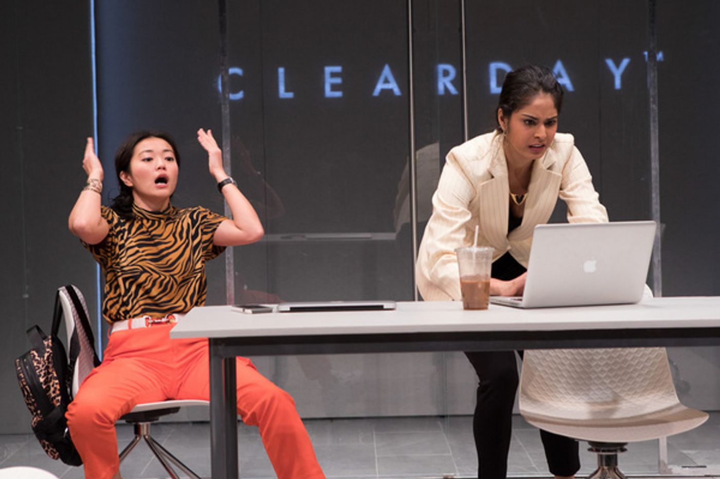 Photo Flash: Studio Theatre Extends US Premiere Of Anchuli Felicia King's WHITE PEARL  Image