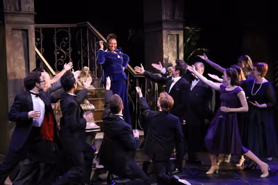 Donica Lynn and Cast Photo