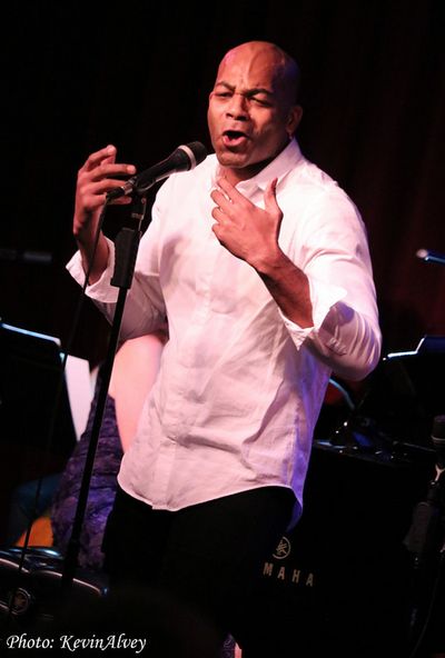 Brandon Victor Dixon Photo