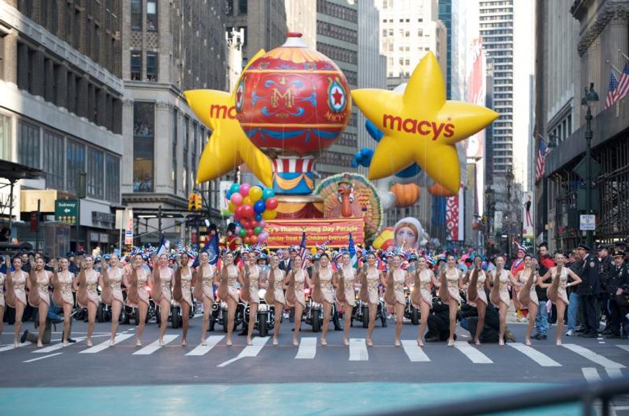 How to Watch the 2020 Macy's Thanksgiving Day Parade - Your All-Inclusive Guide!  Image