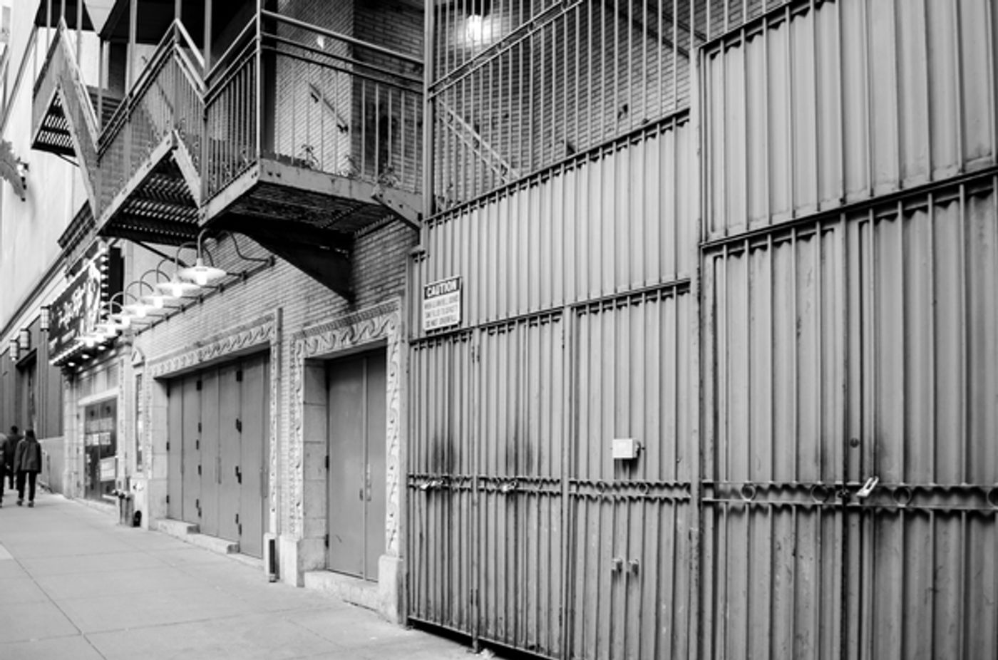 How to Stage Door a Broadway Show - The Ultimate Guide  Image