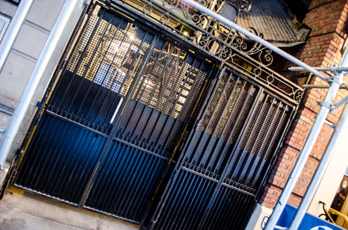How to Stage Door a Broadway Show - The Ultimate Guide  Image