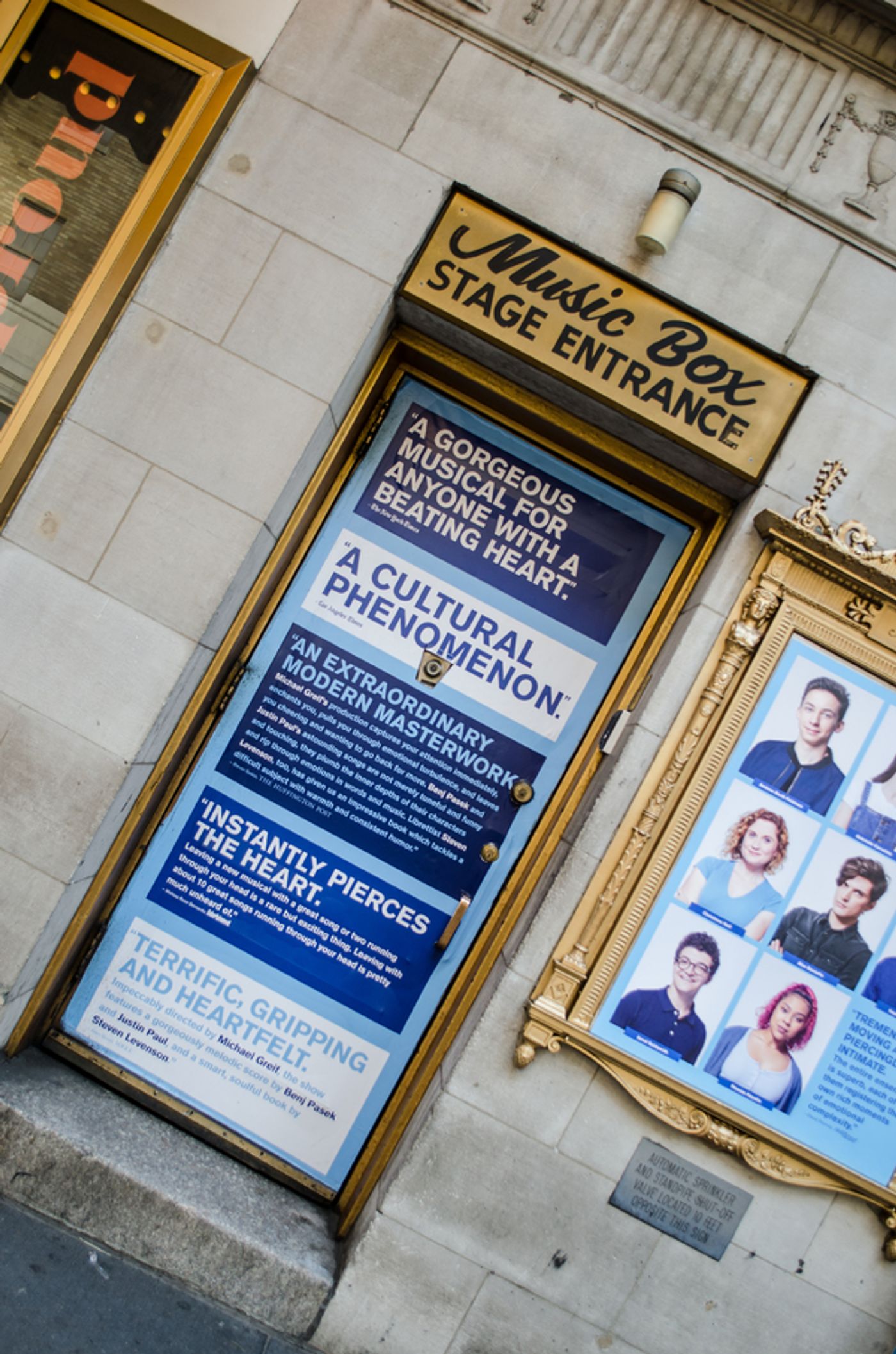 How to Stage Door a Broadway Show - The Ultimate Guide  Image