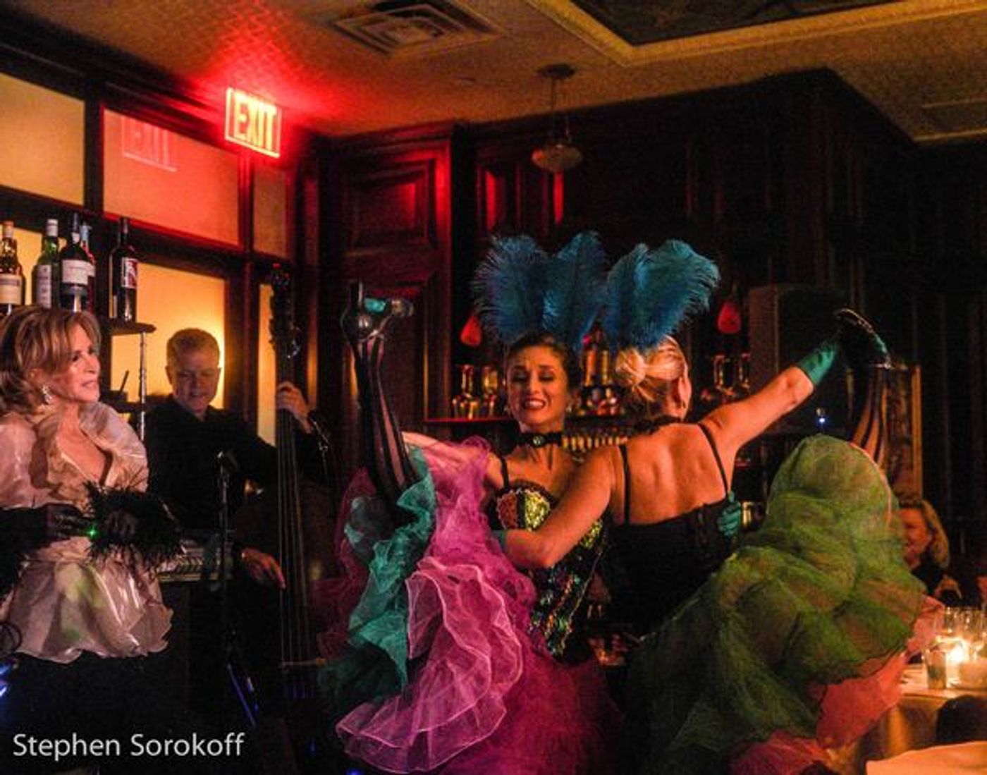 Photo Coverage: Yanna Avis Brings Paris To The Grand Salon at La Goulue Photo Coverage: Yanna Avis Brings Paris To The Grand Salon at La Goulue Image