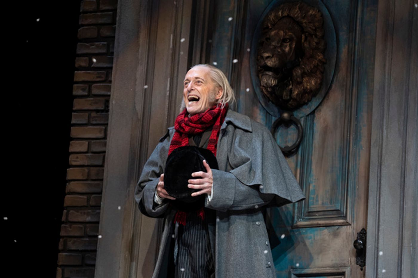 Photo Flash: A CHRISTMAS CAROL Returns To The Goodman Theatre  Image