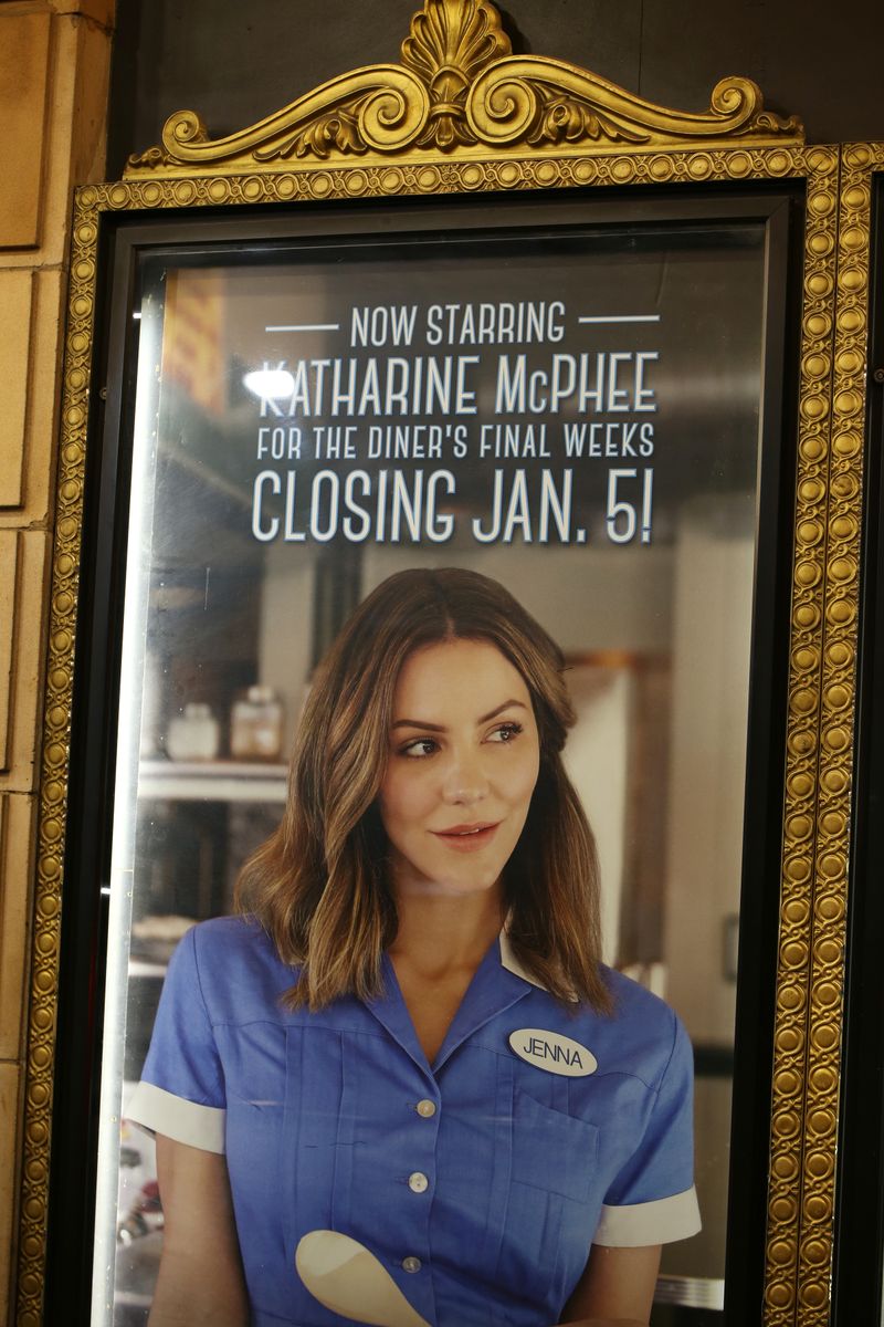 Photo Coverage: Katharine McPhee Opens Up the Diner One Last Time in WAITRESS on Broadway — photo 1 of 37