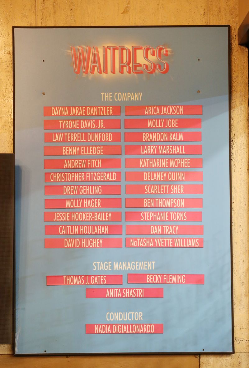 Photo Coverage: Katharine McPhee Opens Up the Diner One Last Time in WAITRESS on Broadway — photo 2 of 37