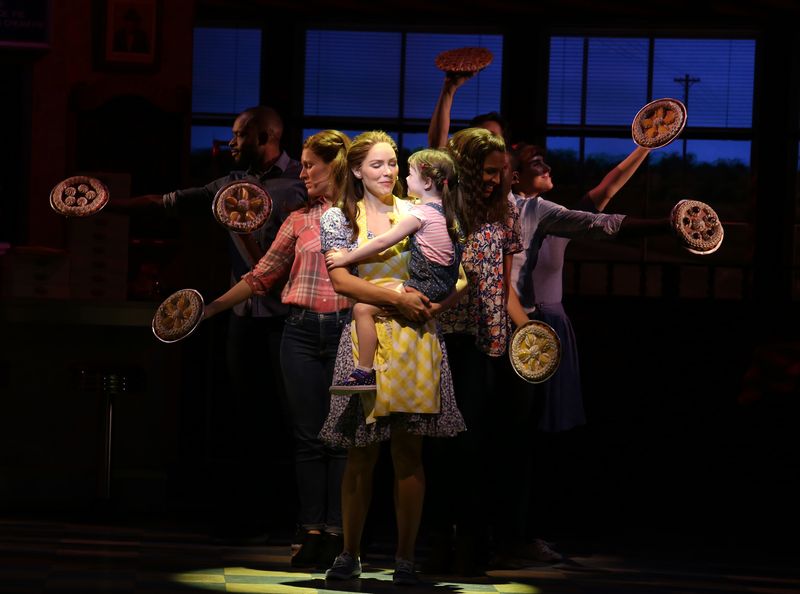 Photo Coverage: Katharine McPhee Opens Up the Diner One Last Time in WAITRESS on Broadway — photo 3 of 37