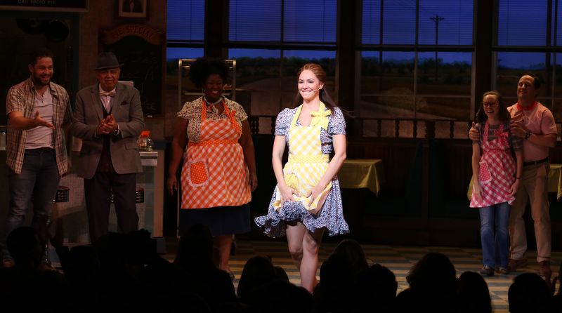 Photo Coverage: Katharine McPhee Opens Up the Diner One Last Time in WAITRESS on Broadway — photo 9 of 37