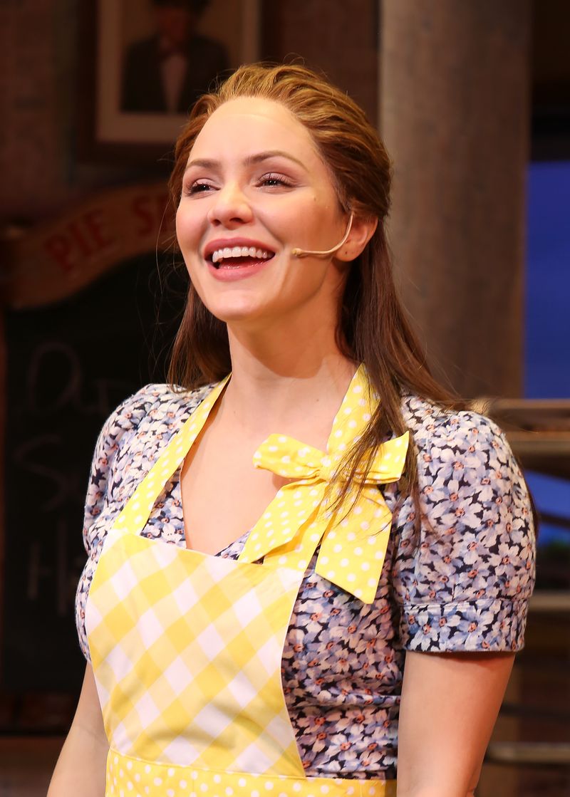 Photo Coverage: Katharine McPhee Opens Up the Diner One Last Time in WAITRESS on Broadway — photo 15 of 37