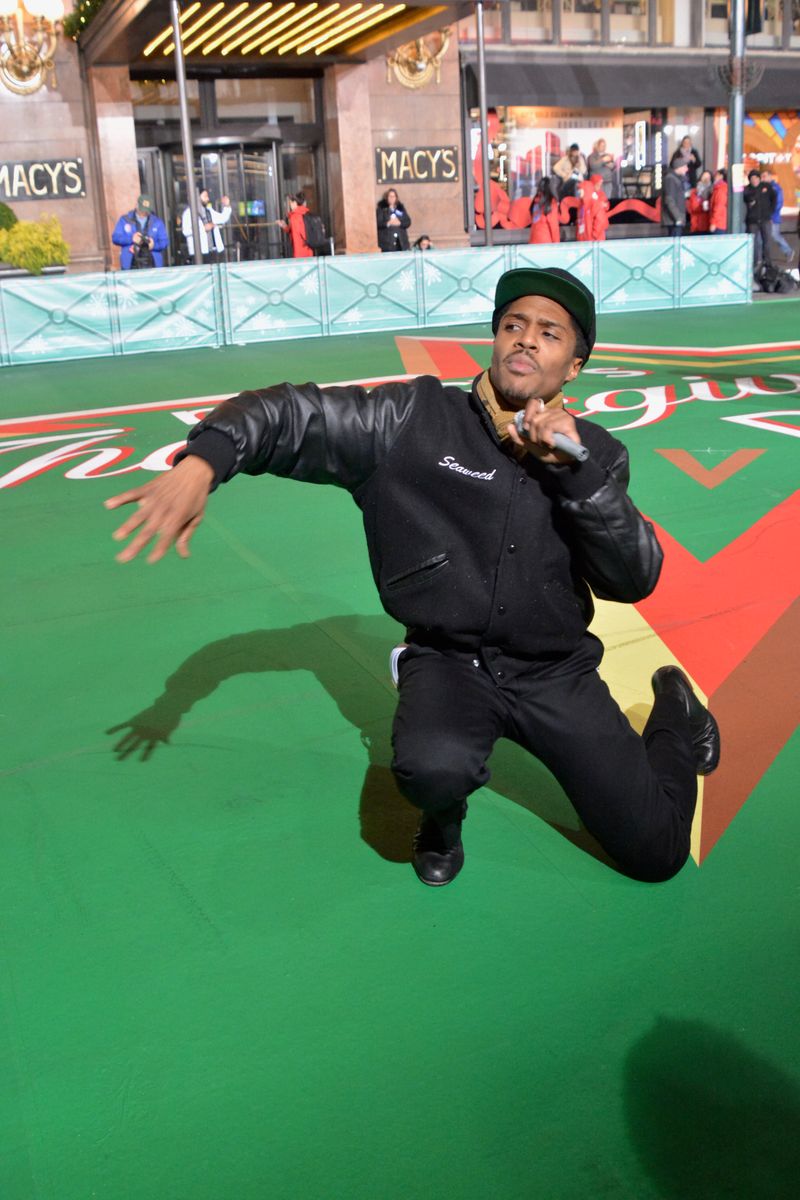 Photo Coverage: AIN'T TOO PROUD, BEETLEJUICE, and More Rehearse For the 2019 Macy's Thanksgiving Day Parade — photo 22 of 54