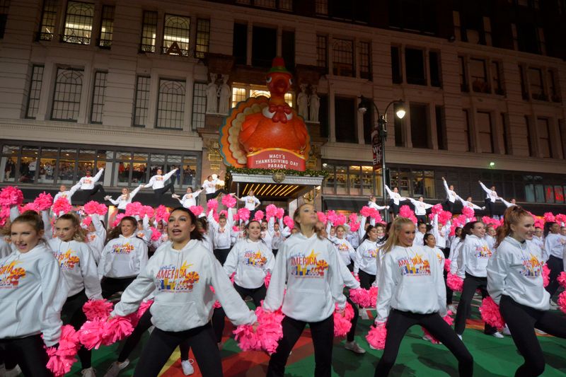 Photo Coverage: AIN'T TOO PROUD, BEETLEJUICE, and More Rehearse For the 2019 Macy's Thanksgiving Day Parade — photo 38 of 54