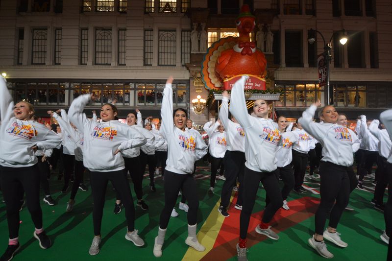 Photo Coverage: AIN'T TOO PROUD, BEETLEJUICE, and More Rehearse For the 2019 Macy's Thanksgiving Day Parade — photo 43 of 54
