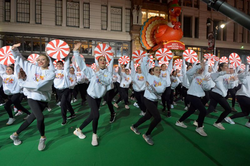 Photo Coverage: AIN'T TOO PROUD, BEETLEJUICE, and More Rehearse For the 2019 Macy's Thanksgiving Day Parade — photo 45 of 54